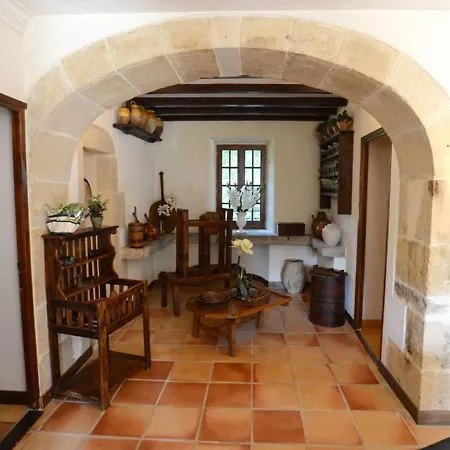Saint-igest, 8 Pieces, 12 Personnes - Fr-1-601-447 *
