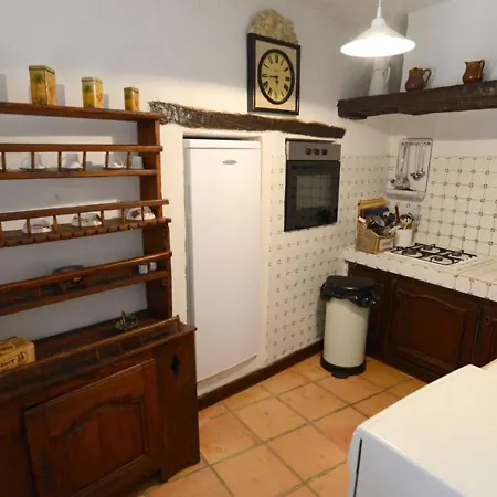 Saint-igest, 8 Pieces, 12 Personnes - Fr-1-601-447 Saint-Igest